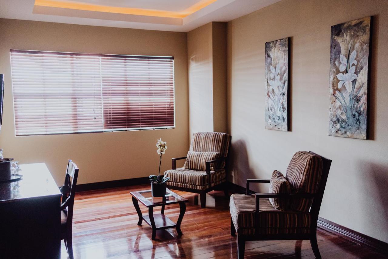 Dunn Hotel 3*