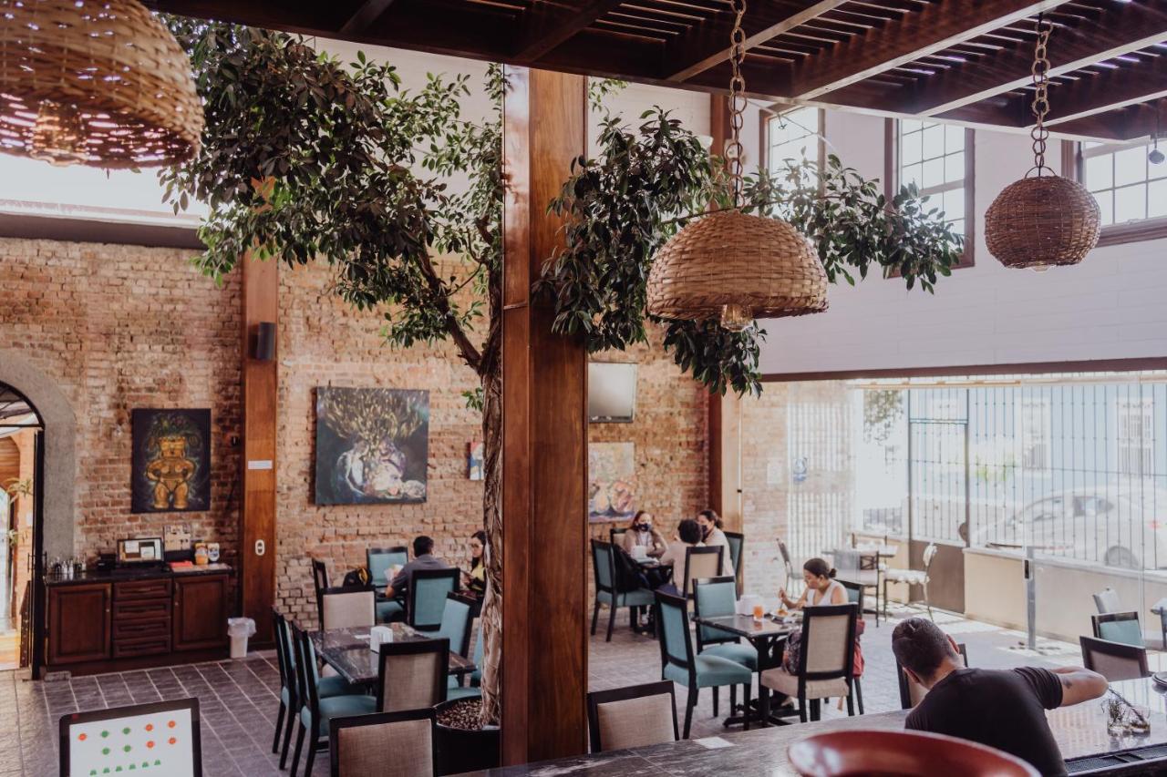 Hotel Dunn